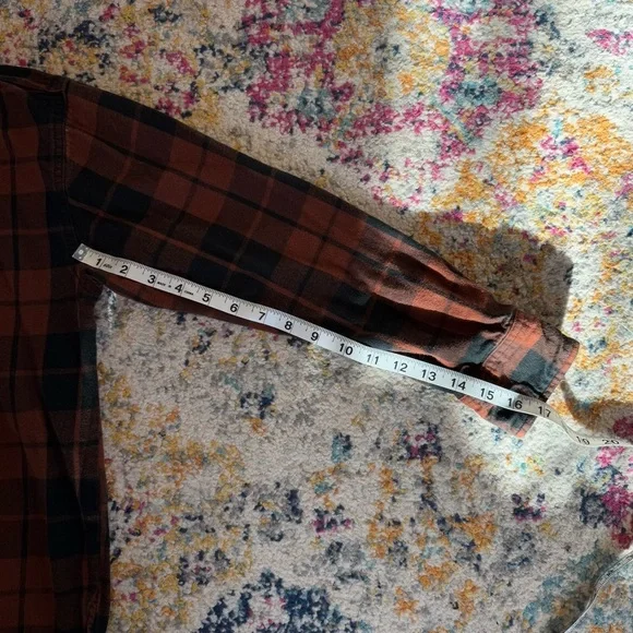 Universal Threads Oversized Fit Button Down Flannel 100% Cotton Women’s Size S - Picture 12 of 12